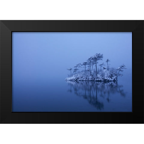 Snowy Morning Black Modern Wood Framed Art Print by Iga, Ikuo