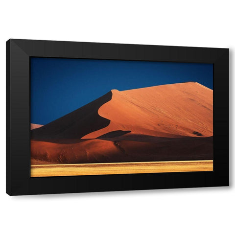 Curves In Color Black Modern Wood Framed Art Print by Guillemot, Mathilde