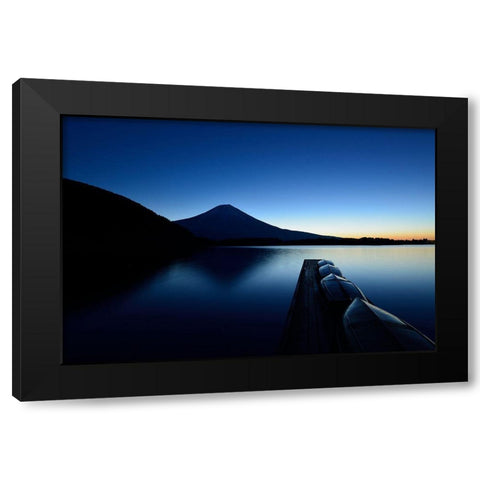 Silence Black Modern Wood Framed Art Print by Isei, Manabu