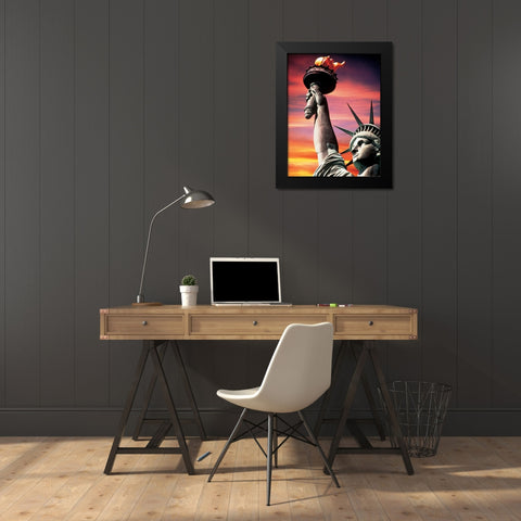 Statue of Liberty Black Modern Wood Framed Art Print by Unknown