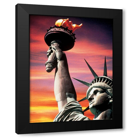 Statue of Liberty Black Modern Wood Framed Art Print by Unknown