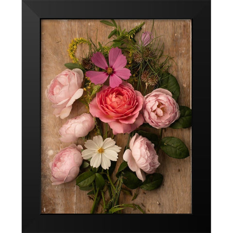 Rosy Posy I Black Modern Wood Framed Art Print by Maclean, Leah