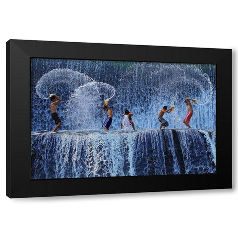Playing with splash Black Modern Wood Framed Art Print by Muliani Hartojo, Angela