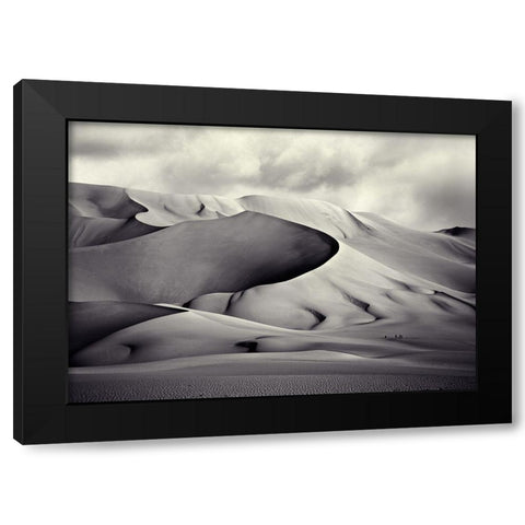 Pinza de Arakao Desierto del TenerA Black Modern Wood Framed Art Print by Vilches, Manuel
