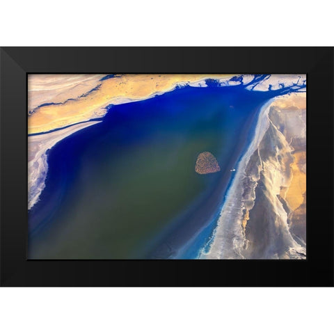 The heart Black Modern Wood Framed Art Print by Chang, Phillip