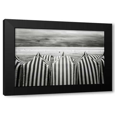 On the beach Black Modern Wood Framed Art Print by Guerra, Toni