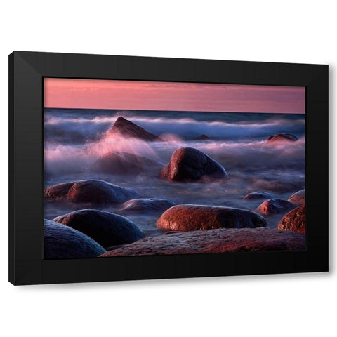 Ruegen Brandung Black Modern Wood Framed Art Print by Ernemann, Lothar