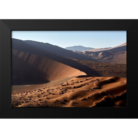 Dunewaves Black Modern Wood Framed Art Print by Hillert, Peter