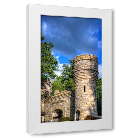 Point Park Tower 2 White Modern Wood Framed Art Print by Lee, Rachel