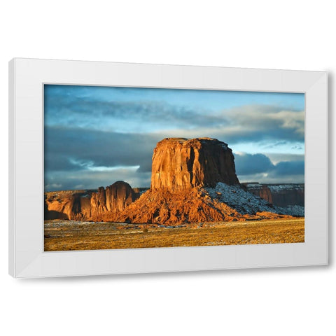 Rocks 15 White Modern Wood Framed Art Print by Lee, Rachel