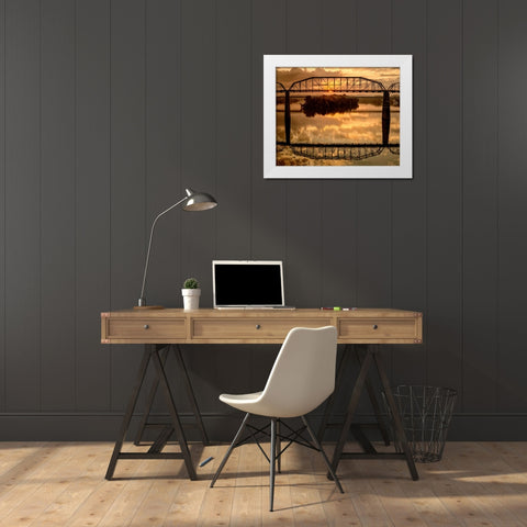 Scenic City 7 White Modern Wood Framed Art Print by Lee, Rachel