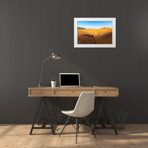 Merzouga White Modern Wood Framed Art Print by Hellmann, Stan