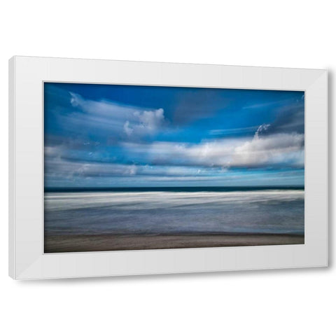 Beach in Motion White Modern Wood Framed Art Print by Peterson, Lee