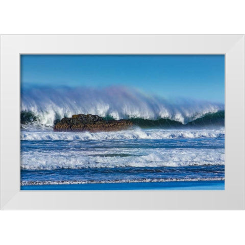 Waves in Cayucos I White Modern Wood Framed Art Print by Peterson, Lee