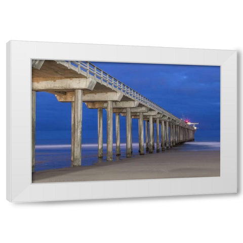 Scripps Pier II White Modern Wood Framed Art Print by Peterson, Lee