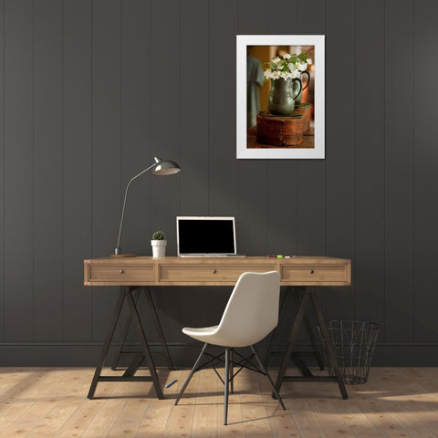 Daisy Bouquet I White Modern Wood Framed Art Print by Clayton-Thompson, Philip