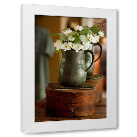 Daisy Bouquet I White Modern Wood Framed Art Print by Clayton-Thompson, Philip