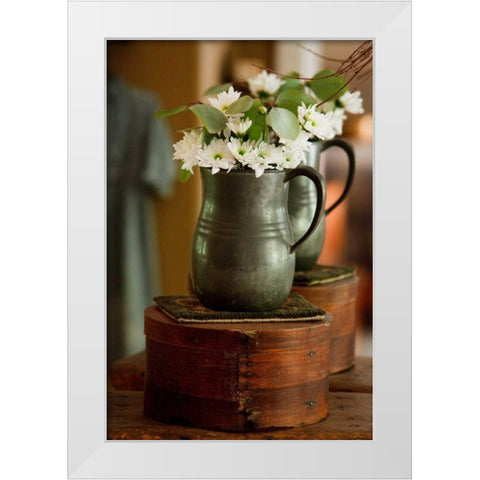 Daisy Bouquet I White Modern Wood Framed Art Print by Clayton-Thompson, Philip