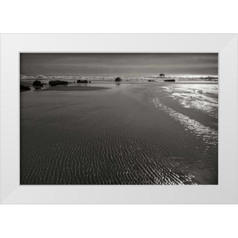 Seashore Serenity III BW White Modern Wood Framed Art Print by Geyman, Vitaly