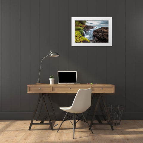 Flowing Inward White Modern Wood Framed Art Print by Head, Danny