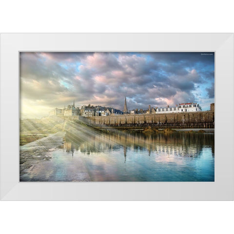 City under Sun White Modern Wood Framed Art Print by Heine, Ben