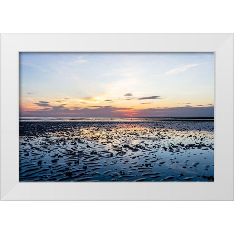 Still Time 1 White Modern Wood Framed Art Print by Orlando