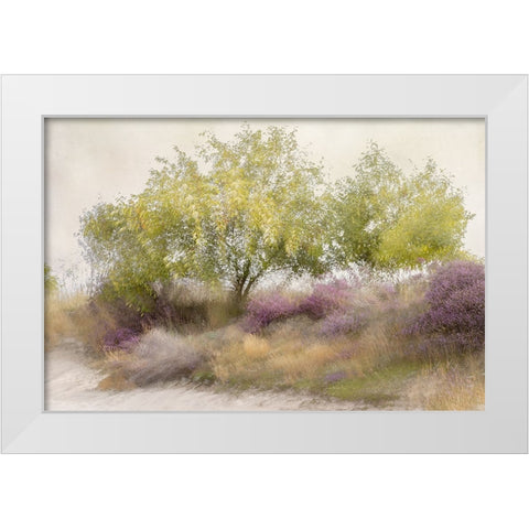 Talen - Flowering White Modern Wood Framed Art Print by 1x