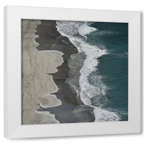 Molenaar - Running Waves White Modern Wood Framed Art Print by 1x