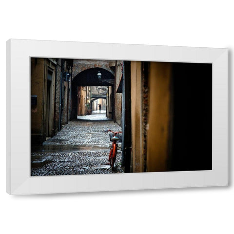Chains White Modern Wood Framed Art Print by Corso, Stefano