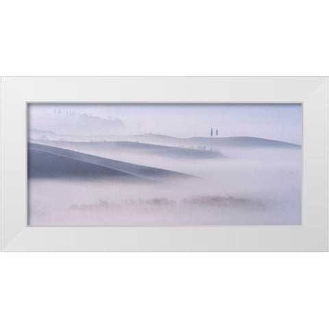 Dawn Mist in Val daâ‚¬â„¢Orcia, Tuscany White Modern Wood Framed Art Print by Mumford, Andy
