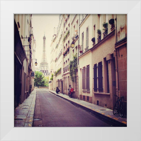 Tour Eiffel White Modern Wood Framed Art Print by Marshall, Laura