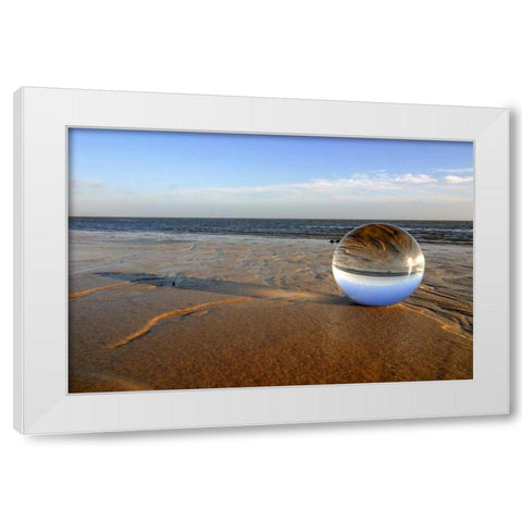 Am Strand von Sylt White Modern Wood Framed Art Print by Rossmeissl, Gerhard