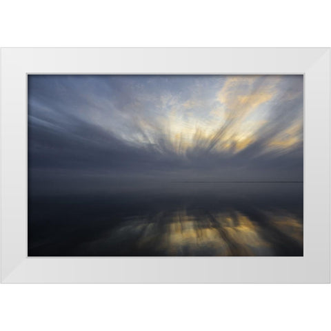 Horizont und Licht V White Modern Wood Framed Art Print by Rossmeissl, Gerhard