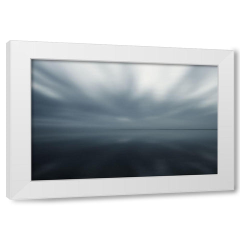 Horizont und Licht VI White Modern Wood Framed Art Print by Rossmeissl, Gerhard