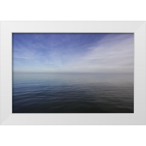 Horizont und Licht VIII White Modern Wood Framed Art Print by Rossmeissl, Gerhard