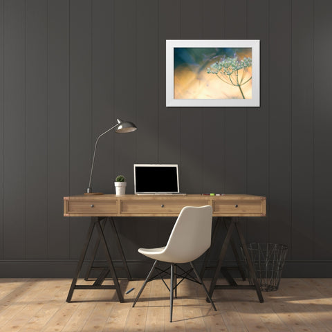 Summer dreams I White Modern Wood Framed Art Print by Riedt, Kirsten