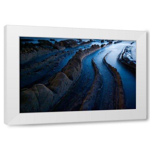 In search of light White Modern Wood Framed Art Print by Vera, Urtzi