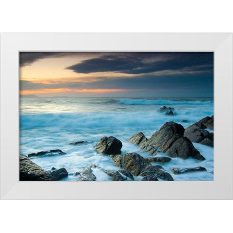 Last brightness White Modern Wood Framed Art Print by Vera, Urtzi