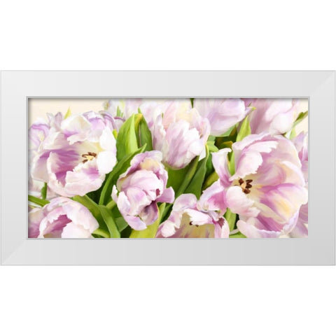 Tulipes en Fleur White Modern Wood Framed Art Print by Villa, Luca