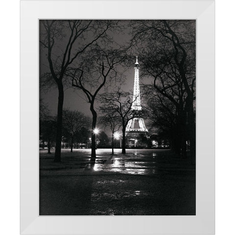 Night - La Tour Eiffel White Modern Wood Framed Art Print by Vandenack