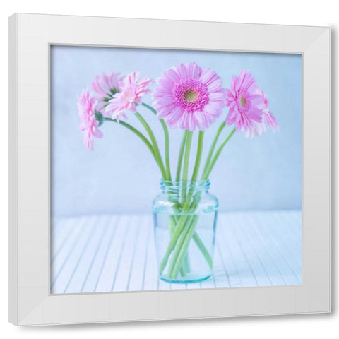 White Daisies in studio White Modern Wood Framed Art Print by Frank, Assaf
