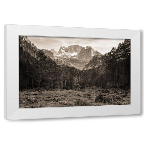 Mountains in the Middle    White Modern Wood Framed Art Print by Podt, Martin