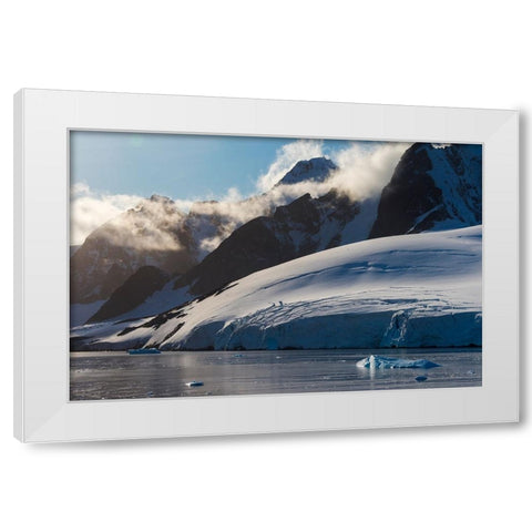 Landscape of snow covered island in South Atlantic Ocean-Antarctica White Modern Wood Framed Art Print by Su, Keren