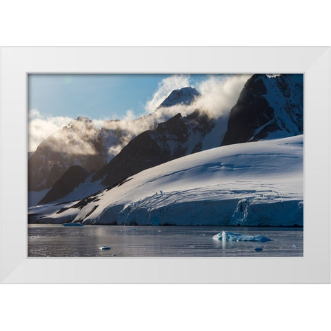 Landscape of snow covered island in South Atlantic Ocean-Antarctica White Modern Wood Framed Art Print by Su, Keren