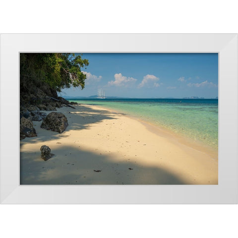 Ko Kradan-Talay Trang archipelago-Thailand White Modern Wood Framed Art Print by Pitamitz, Sergio