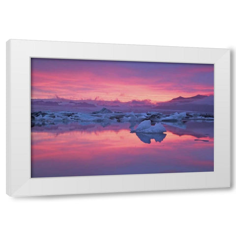 Iceland, Hofn Sunset over the Jokulsarlon lagoon White Modern Wood Framed Art Print by Anon, Josh