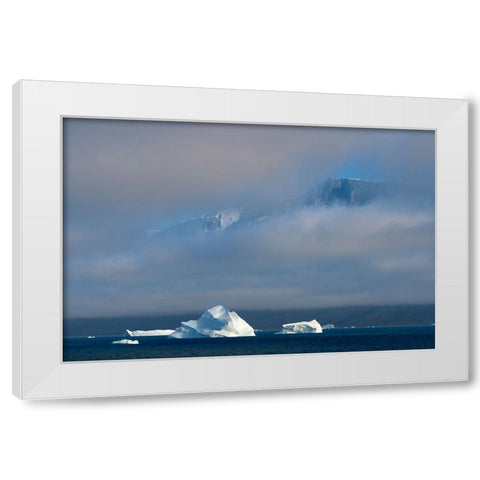 Floating iceberg in the ocean-Greenland White Modern Wood Framed Art Print by Su, Keren