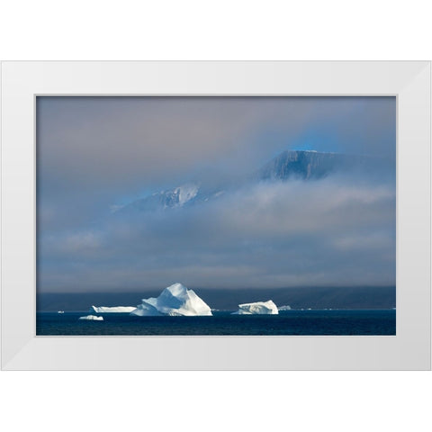 Floating iceberg in the ocean-Greenland White Modern Wood Framed Art Print by Su, Keren