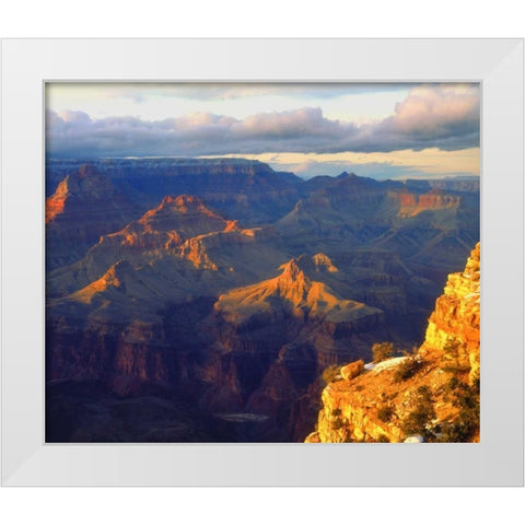 USA, Arizona, Grand Canyon NP in winter White Modern Wood Framed Art Print by Talbot Frank, Christopher