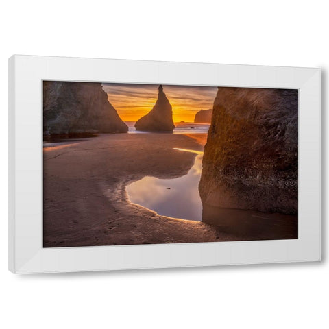 Bandon Beach-Oregon White Modern Wood Framed Art Print by Ford, John